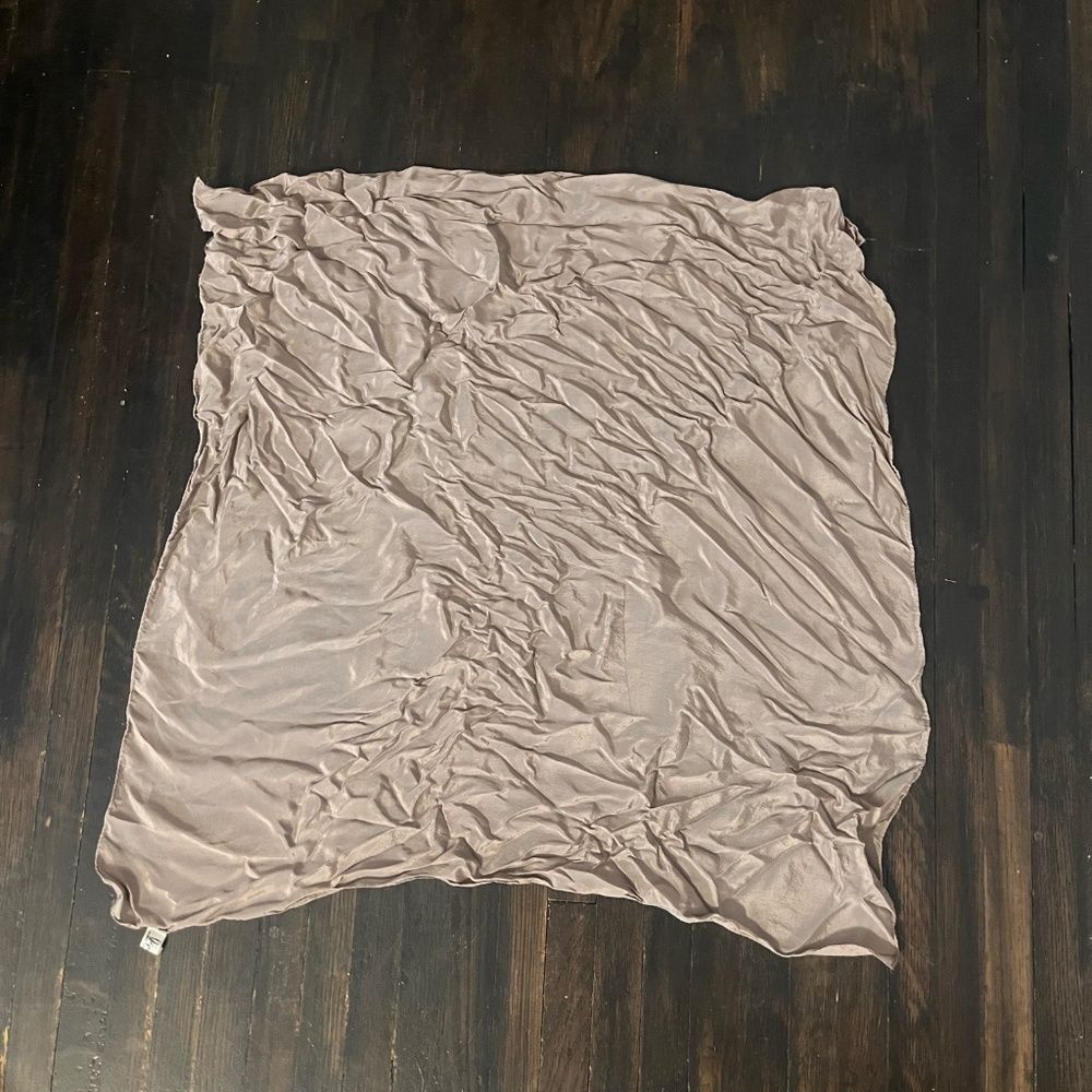 Vera Neumann | 100% silk square scarf | Beige